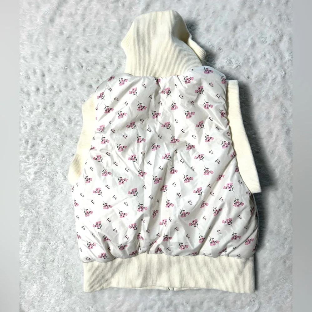 ASHLEY MASON retro 80s style Floral Puffer Vest with Zipper Pockets - Picture 2 of 10